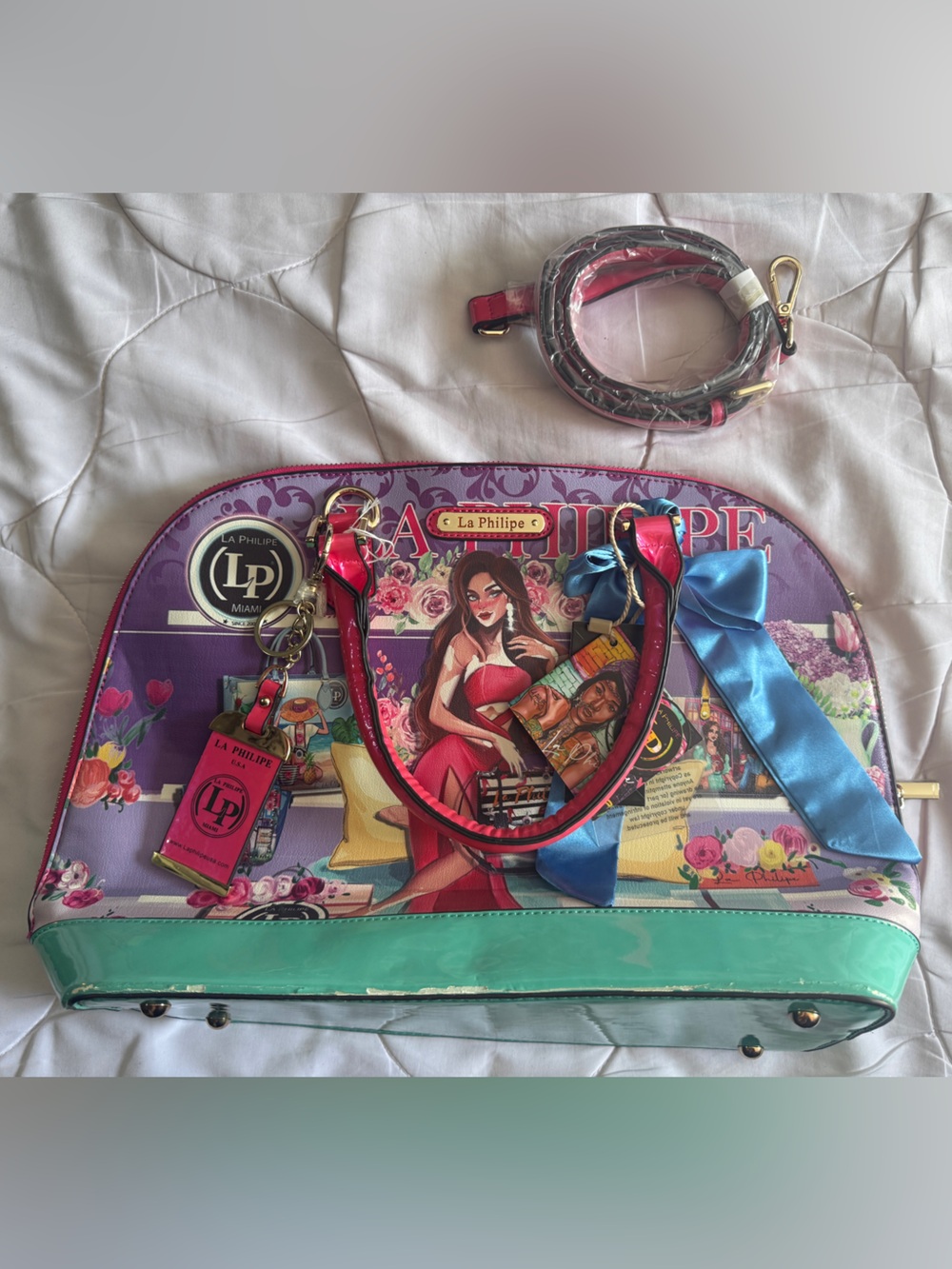 LA PHILIPE “Bold Beauty” Vitiligo Oval Handbag NWT